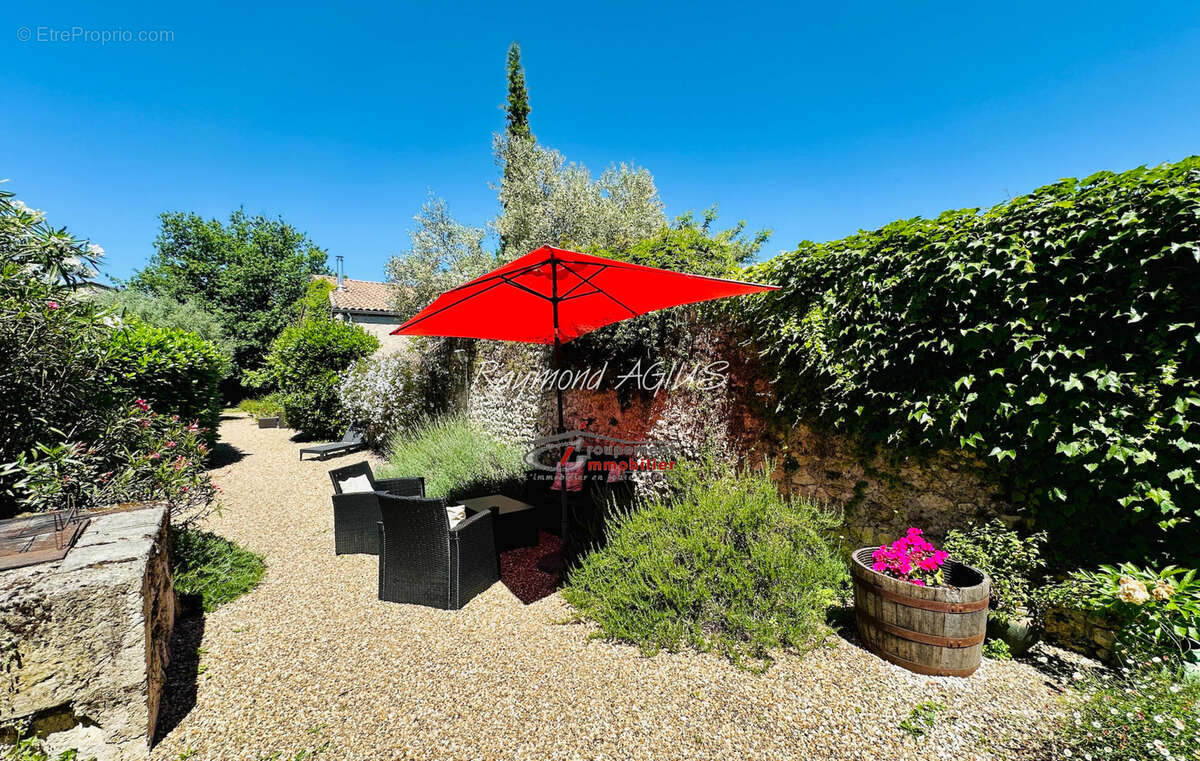 Maison à PORT-SAINTE-FOY-ET-PONCHAPT