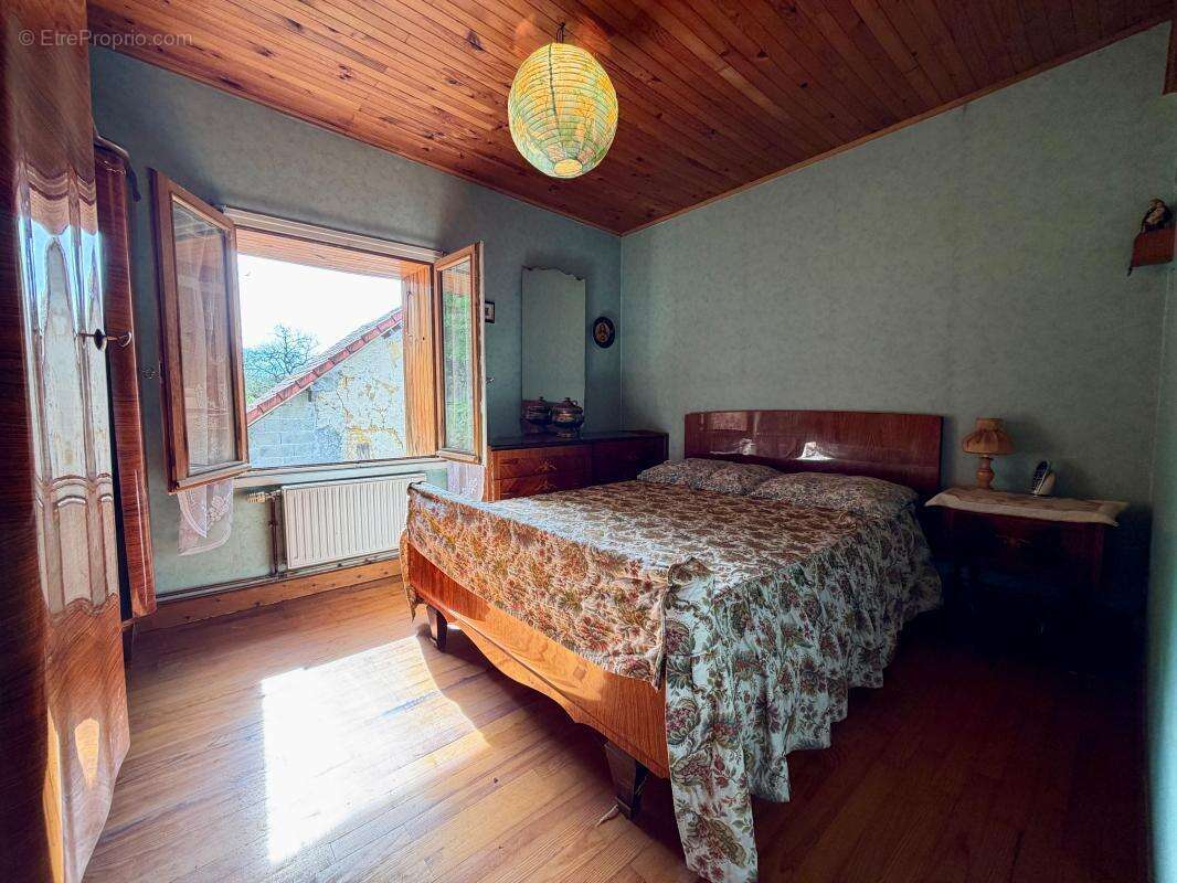 Maison avec grange réhabilitable – Fort potentiel – Voissant - photo 4