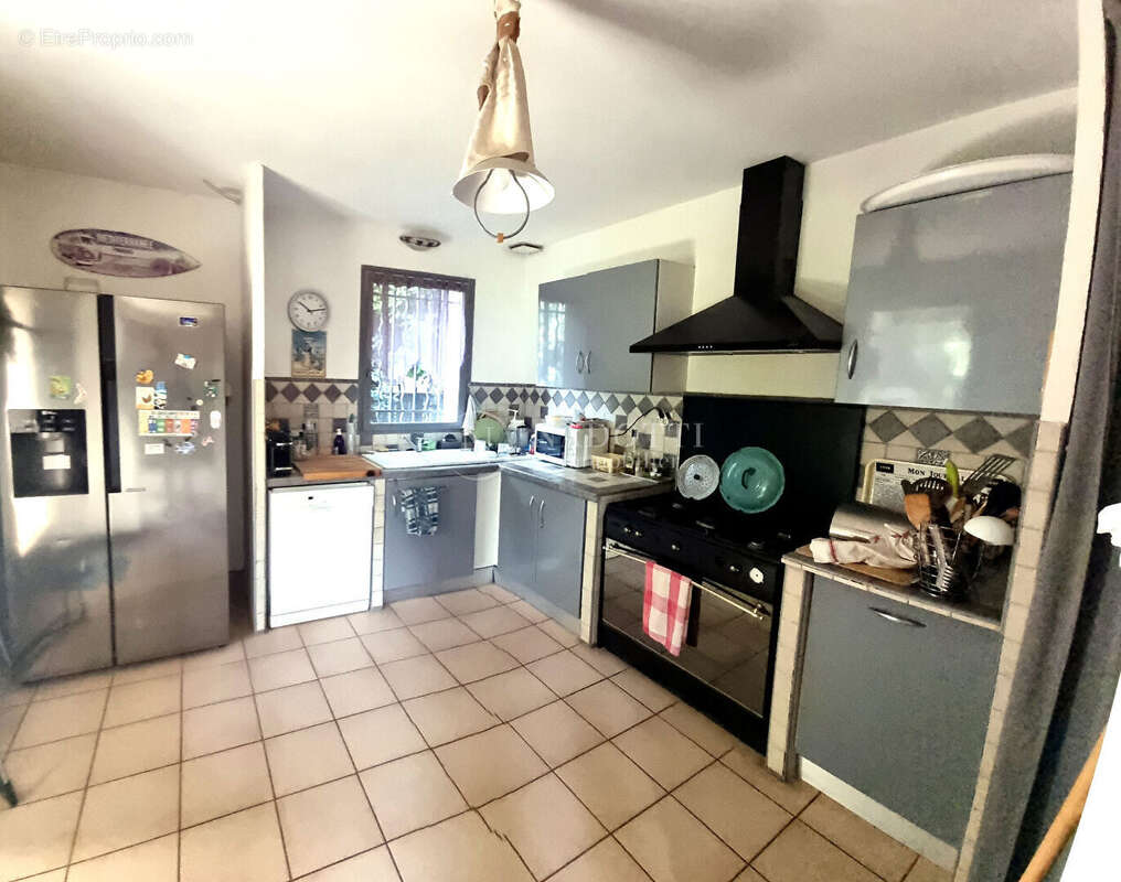 Maison à VILLELAURE