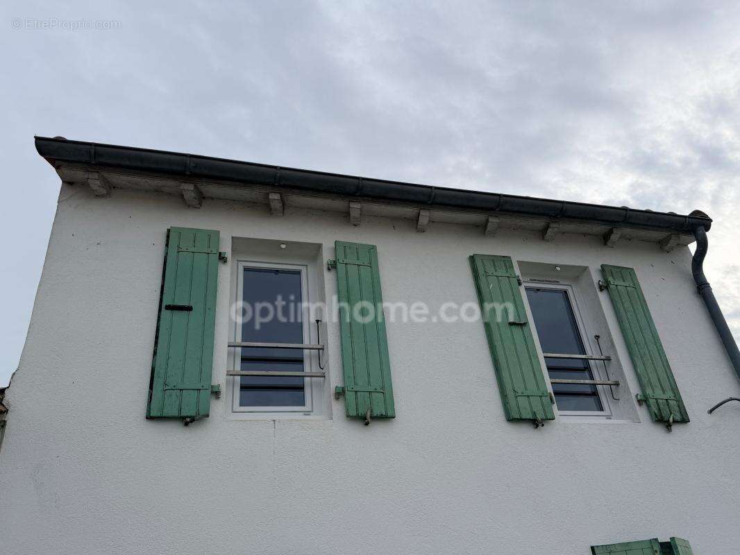 Appartement à vendre 2 pièces LA FLOTTE (17) - photo 2