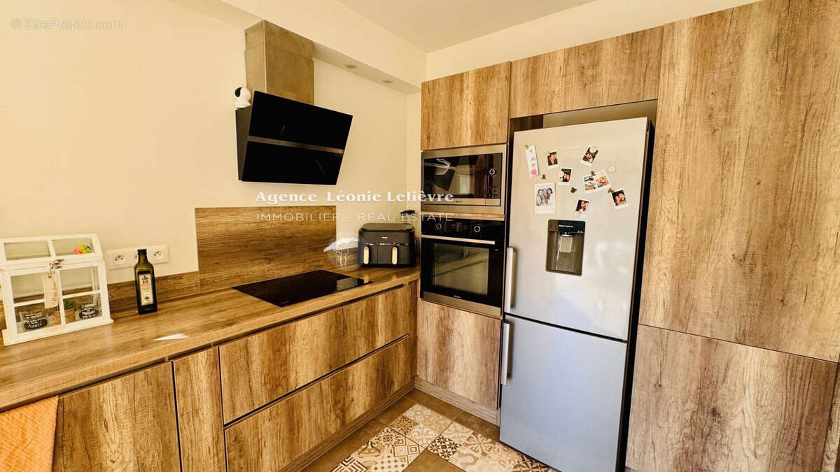 Maison à LES ISSAMBRES