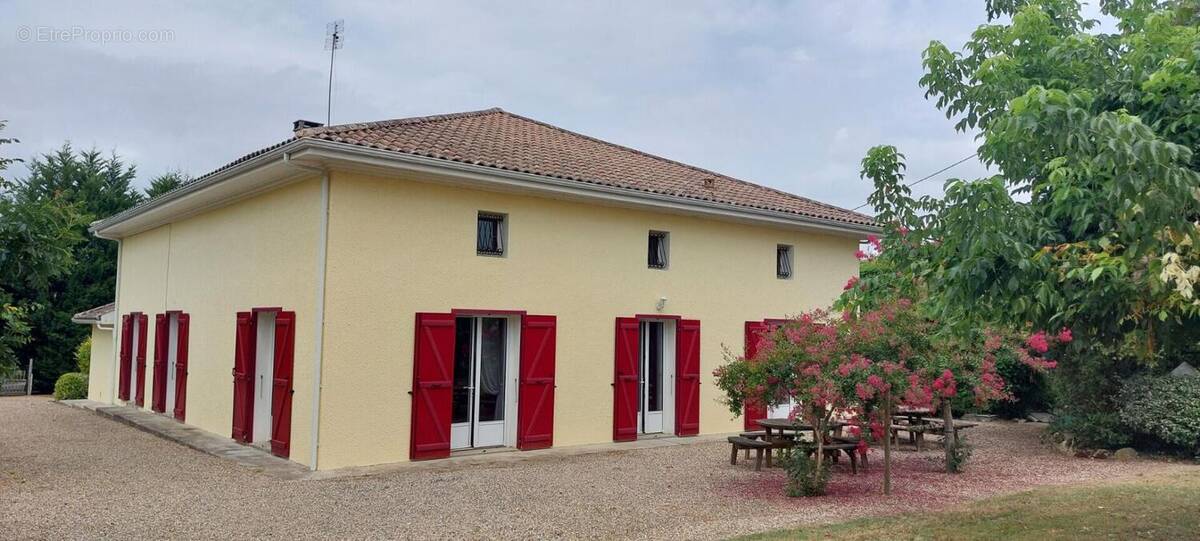 Maison à GRATELOUP-SAINT-GAYRAND
