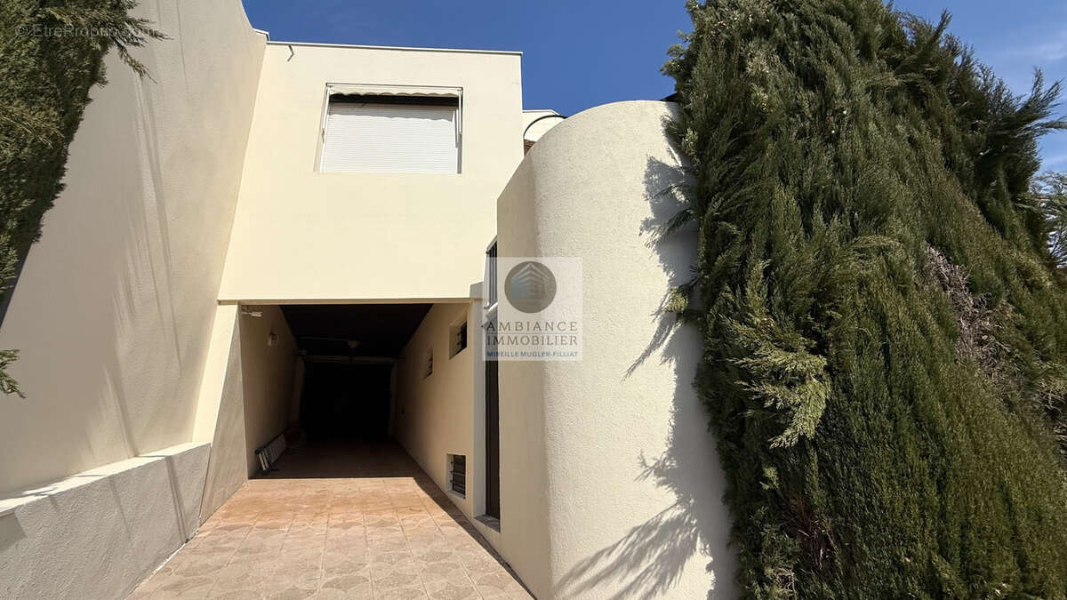 Maison à TOURNON-SUR-RHONE