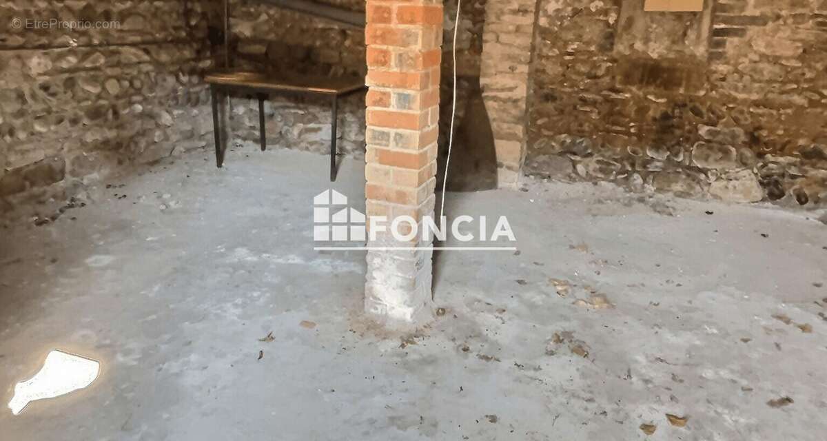 Maison à VILLE-SOUS-ANJOU