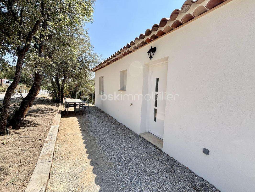 Maison neuve de 84m2 à Ampus - photo 2