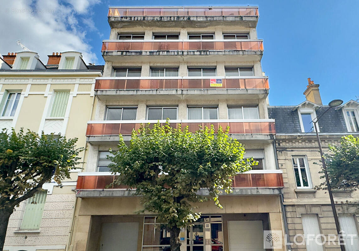 Appartement à MOULINS