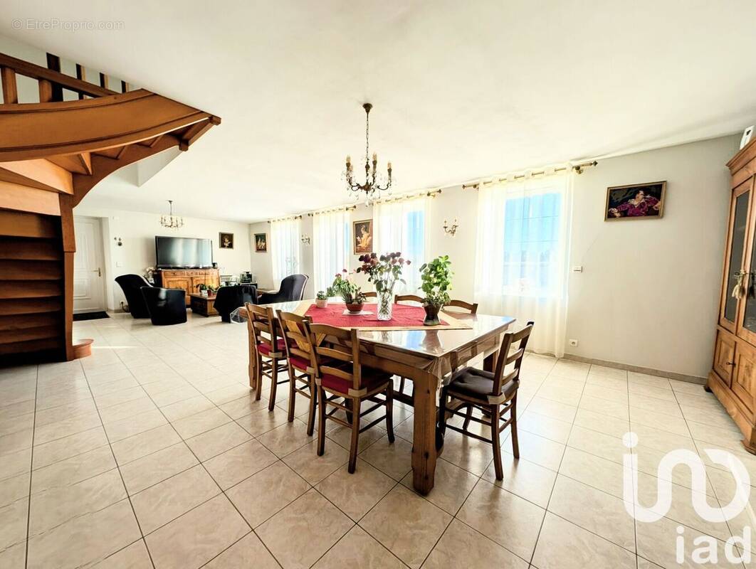 Photo 1 - Maison à JANZE