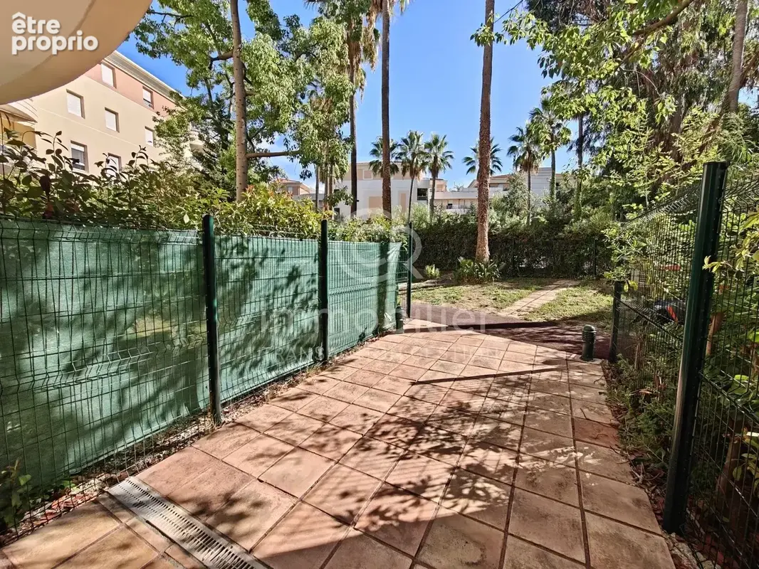 T1 27.33 m² rez-de-jardin sud parking piscine - photo 11