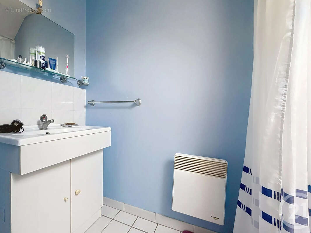 Appartement à SAINTE-SAVINE