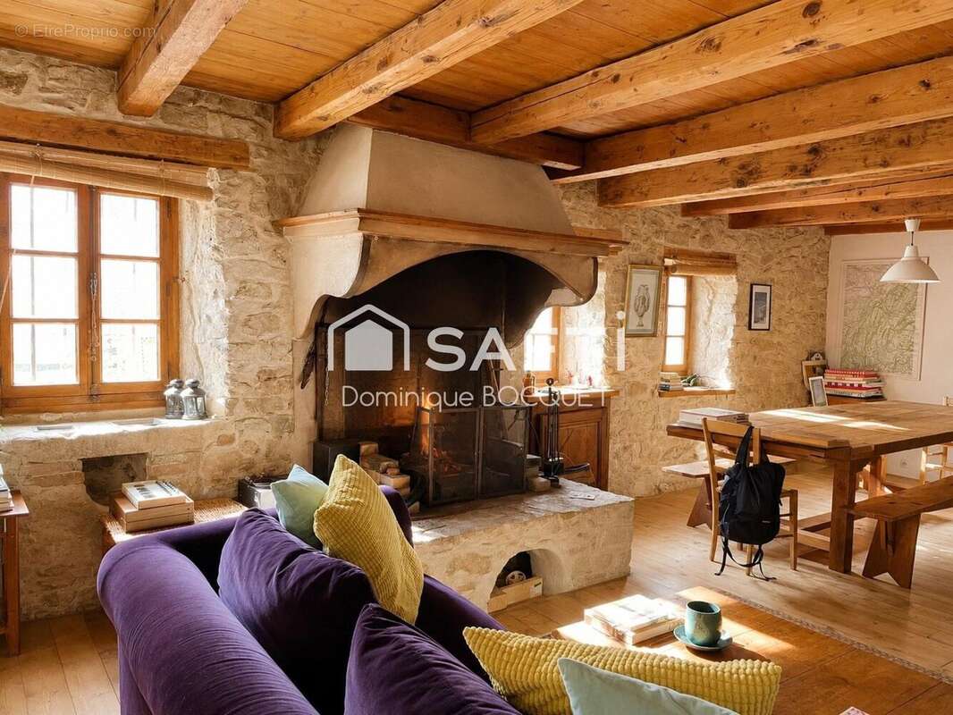 Maison 293 m² à Rencurel  - photo 6