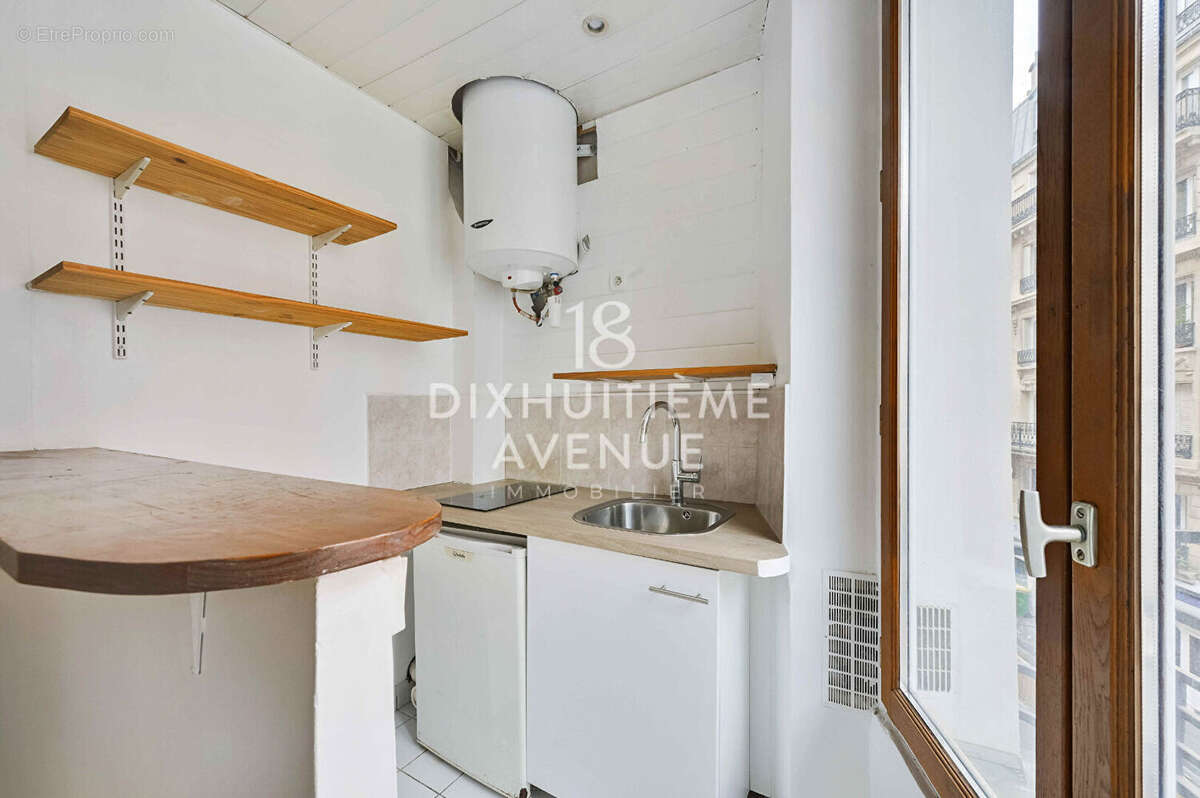 Appartement à PARIS-18E