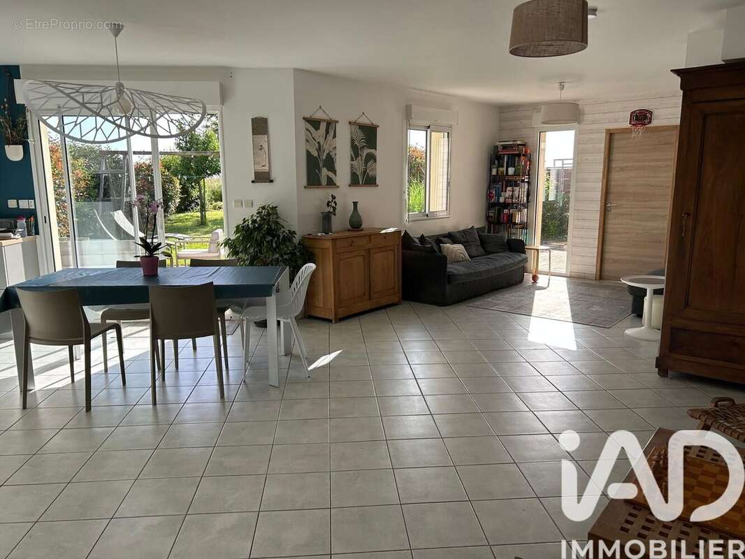 Maison 160 m² à Vendome  - photo 2