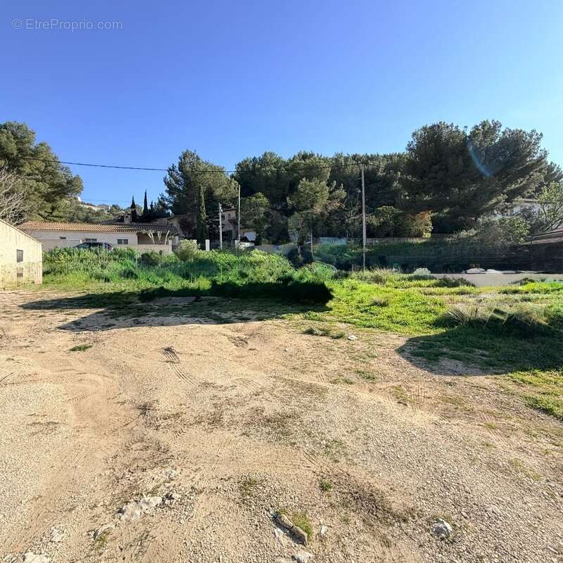 Terrain à ENSUES-LA-REDONNE