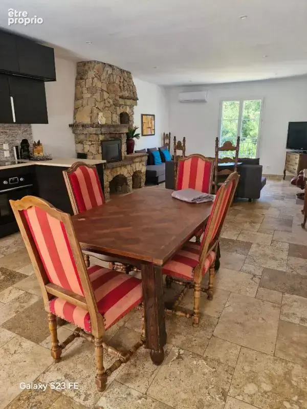 Au Thoronet Maison de 2019 7 pièce(s) 167 m2, terrain 600m², piscine-chauffée - photo 11