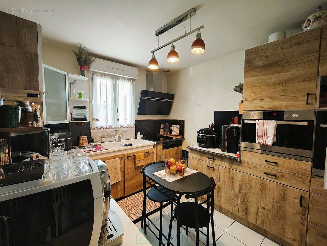 Maison à VERNOU-SUR-BRENNE