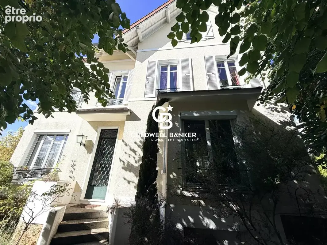 Photo Appartement à Le Vesinet au prix de 1 493 000€