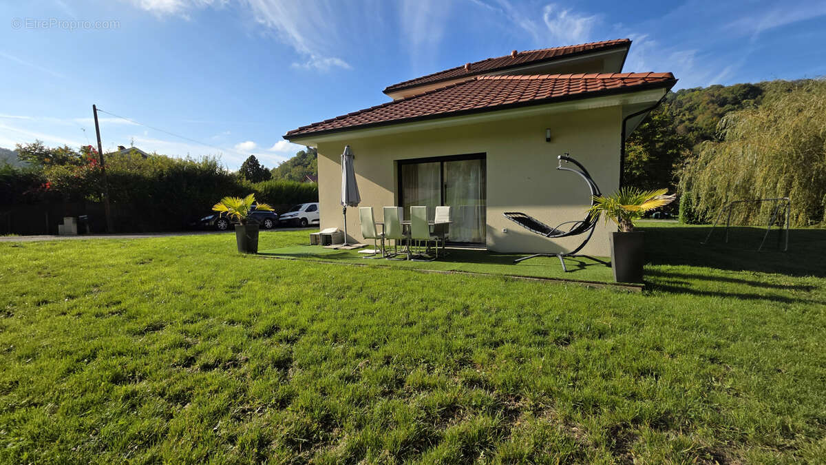 Maison à SAINTE-BLANDINE