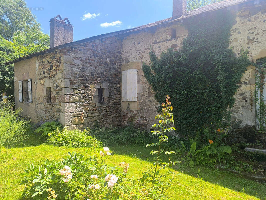 Maison à CAPDENAC