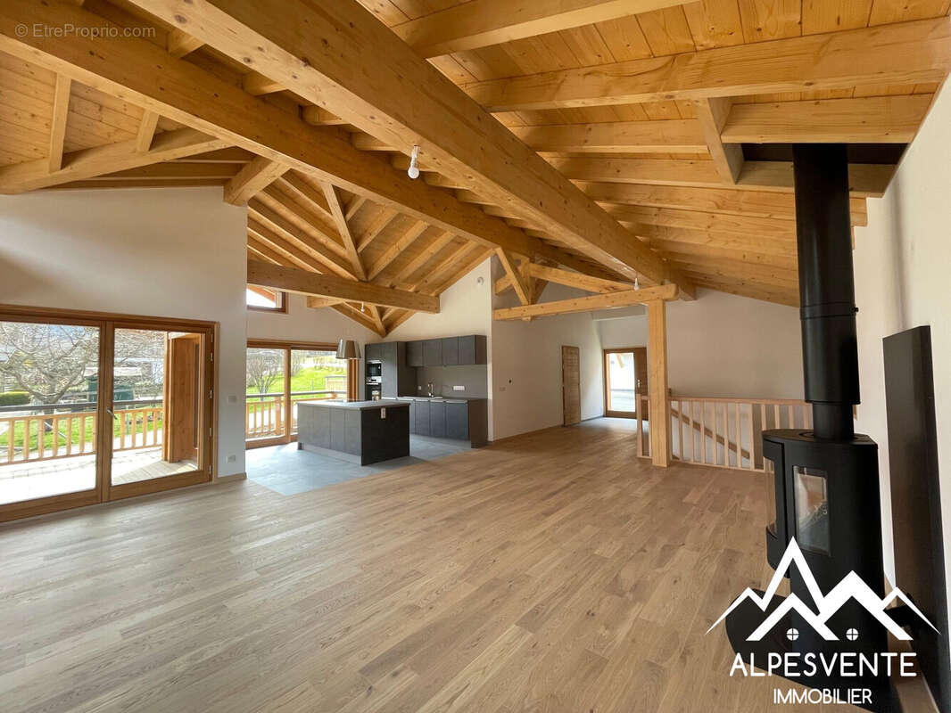 Chalet neuf Essert-Romand - Maison à ESSERT-ROMAND