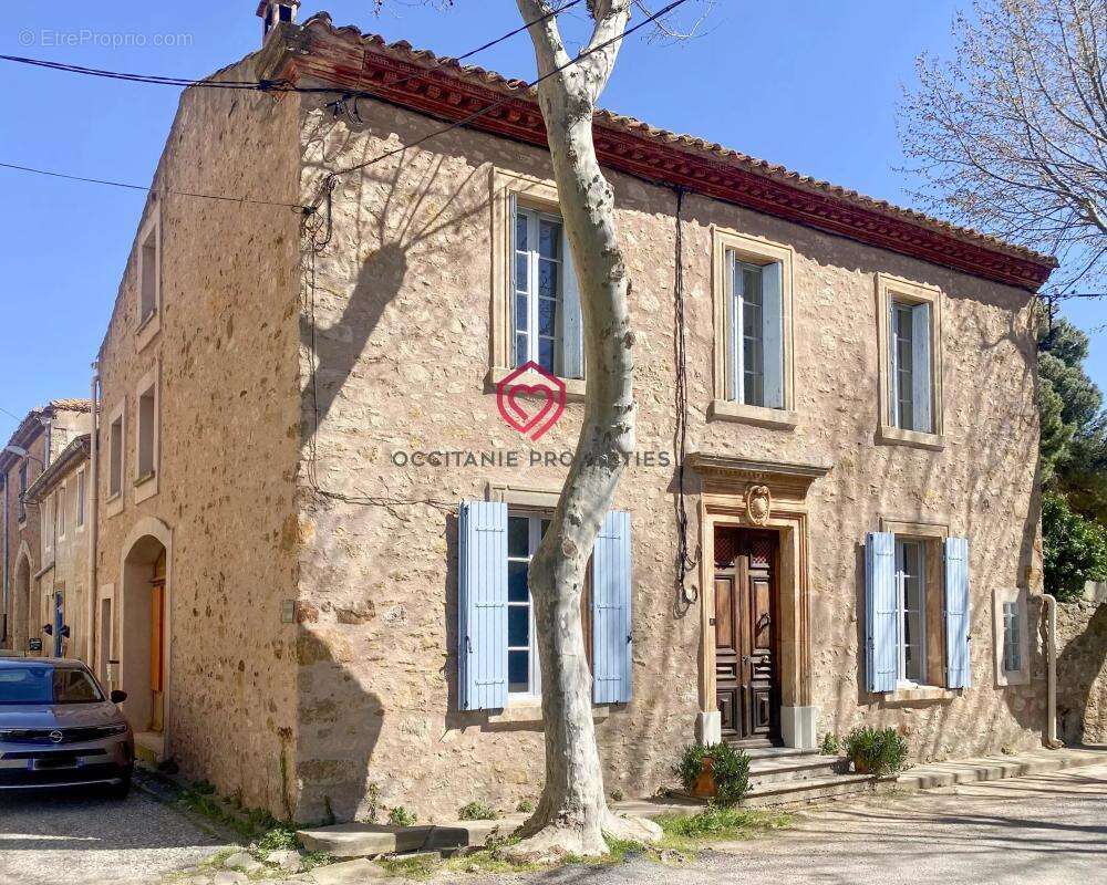 Maison à MONTSERET