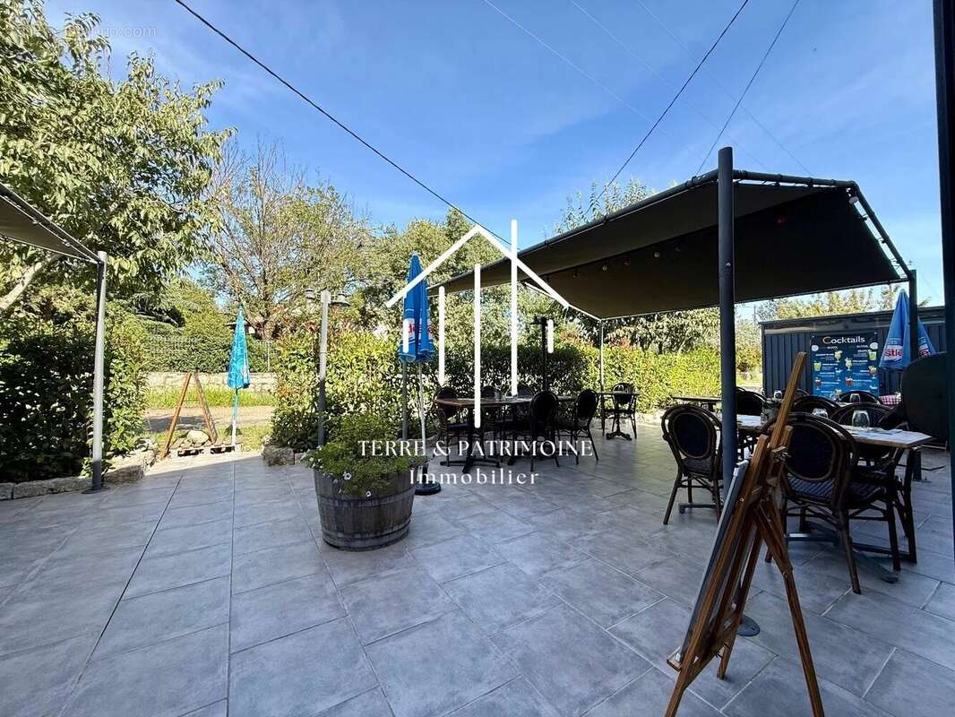 Commerce à CHANDOLAS