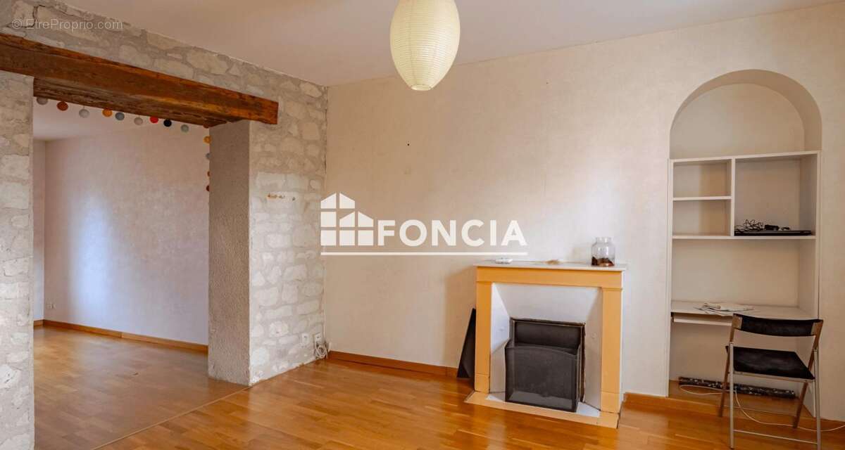 Maison à CHATELLERAULT