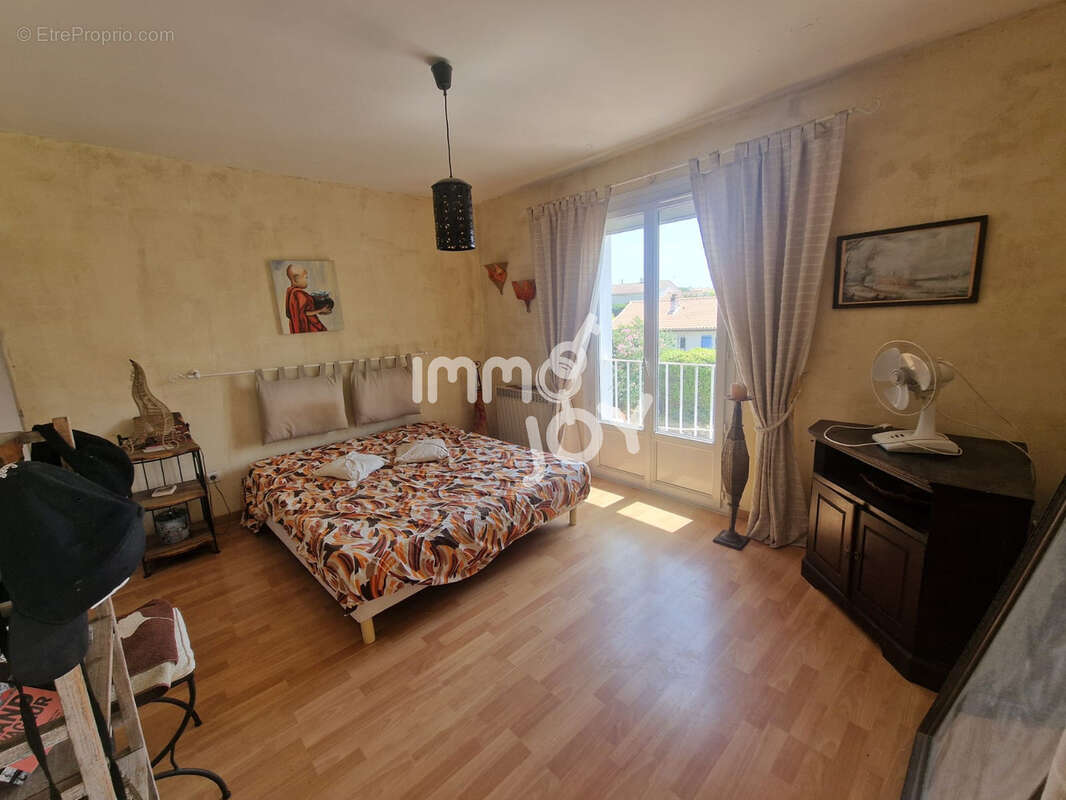 Maison familiale spacieuse de 213 m2 à Salles d'Aude, proche des plages - photo 8