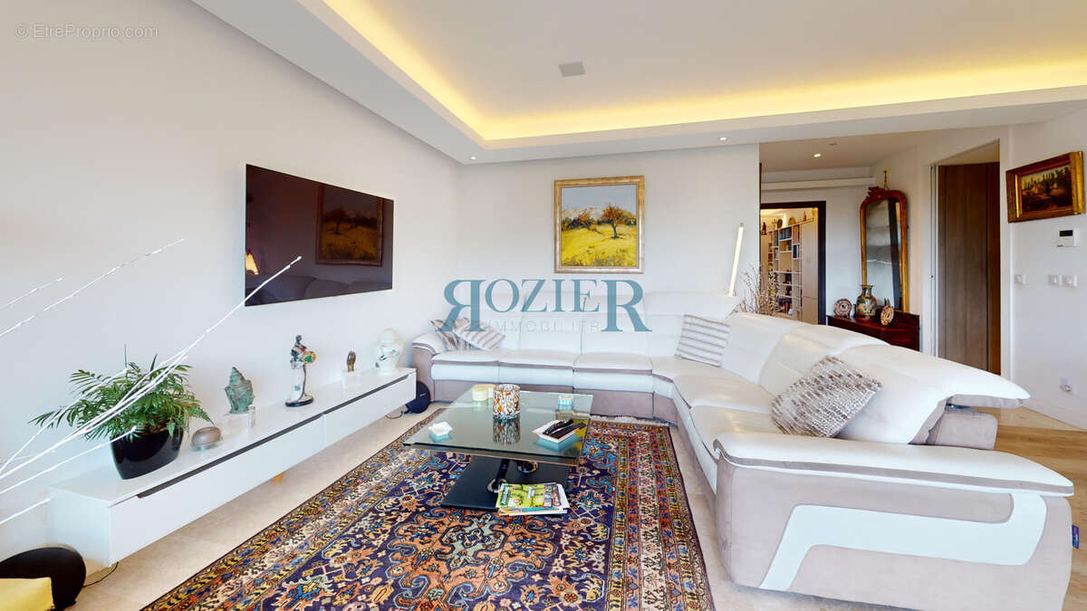 Appartement à LE CANNET