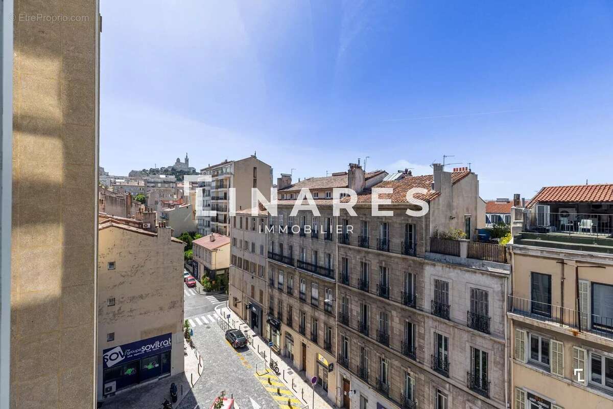 LE PANORAMA - Appartement T4 de 110m2 - 13006 Marseille - photo 16