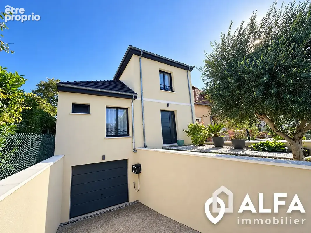 Photo Maison à Soisy-Sous-Montmorency au prix de 599 900€