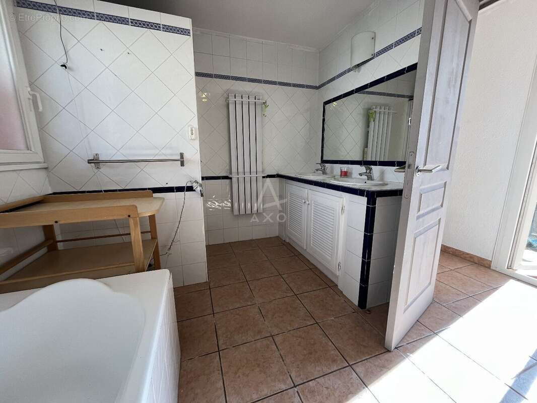 Maison à CERS