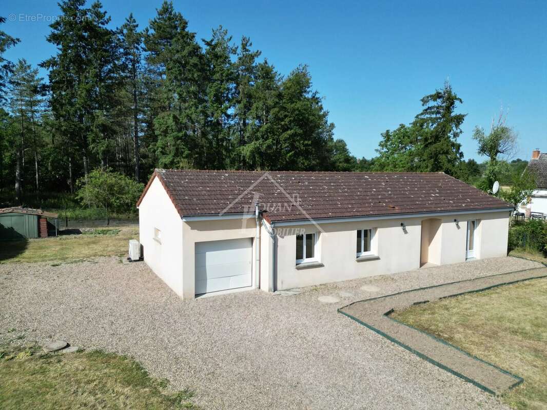 Maison à SAINT-POURCAIN-SUR-SIOULE