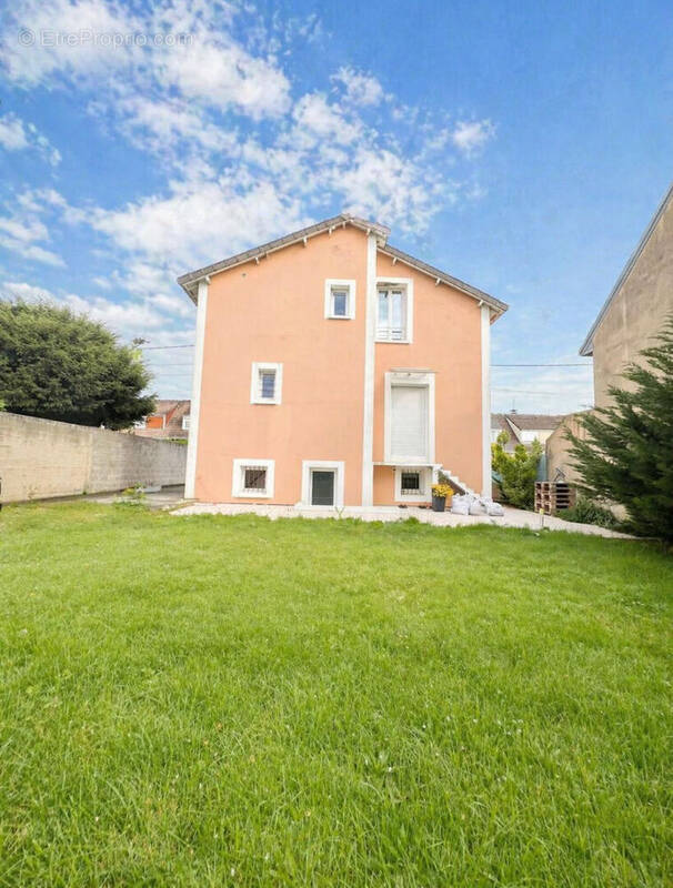 Maison à GONESSE
