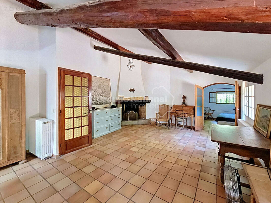 Propriété de caractère Bastide, dépendances, énorme potentiel ! - photo 17