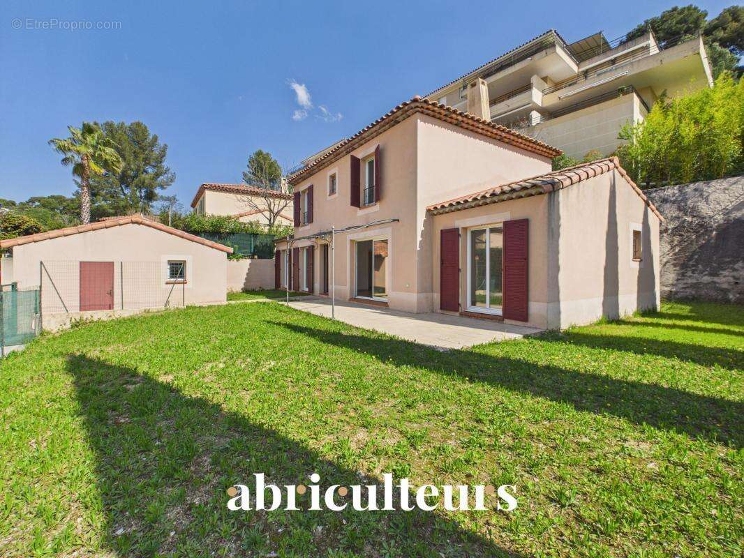 Maison à MARSEILLE-12E