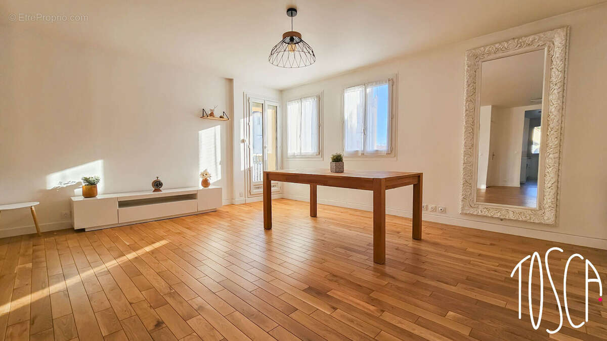 Appartement à THIAIS