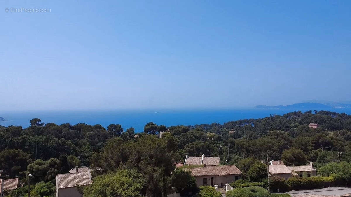 Appartement à LE PRADET