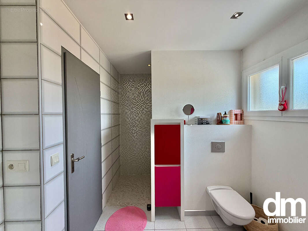 Maison de type 5 d'une surface de 175m2 avec garage de 20m2 - photo 15