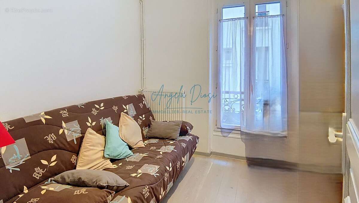 Appartement à PARIS-11E