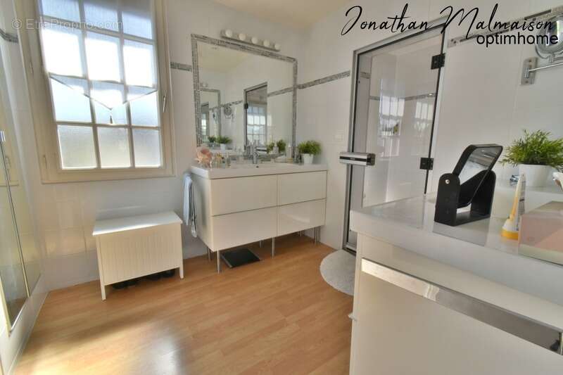 Maison à CONCHES-EN-OUCHE