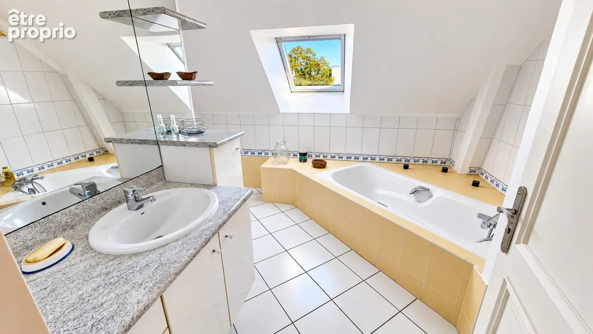 Maison Sainte Luce Sur Loire 6 pièce(s) 150 m2 - photo 5