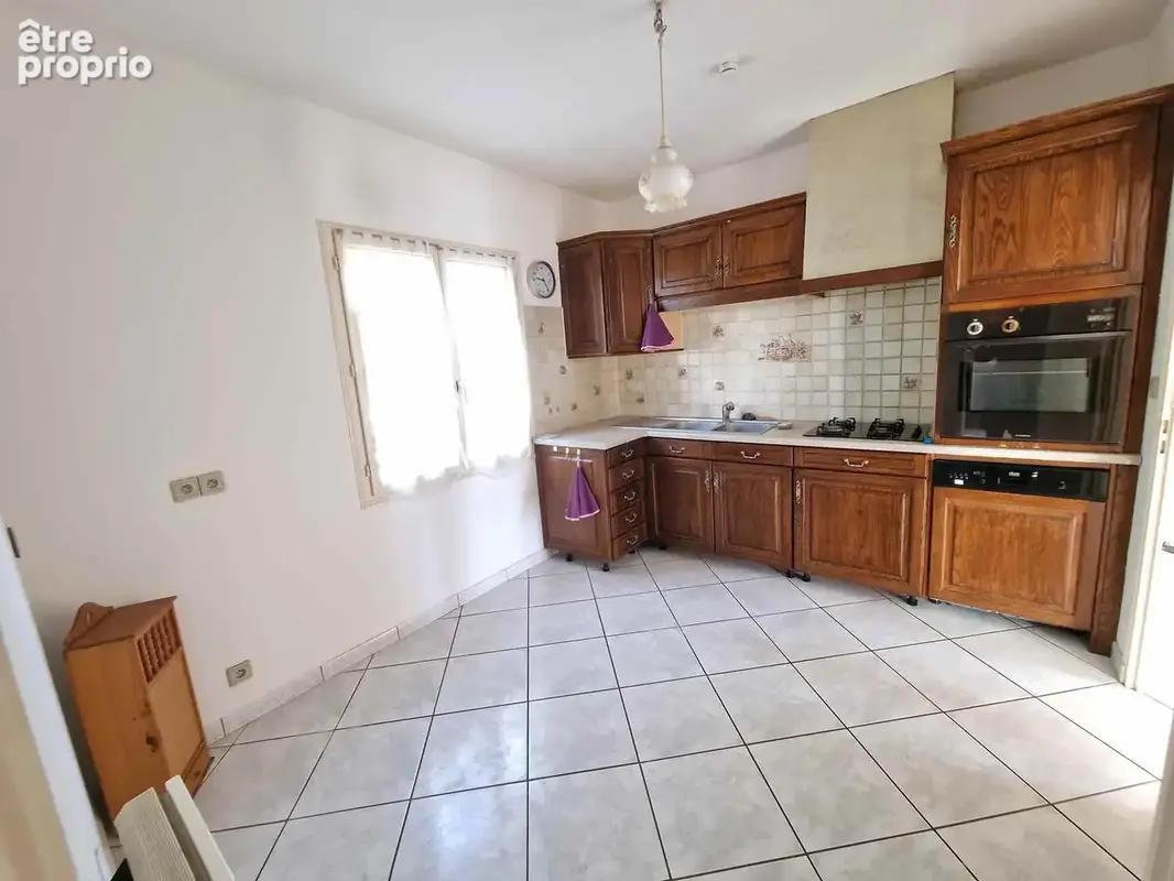 Maison de plain-pied au calme sur la commune de Cars - photo 8