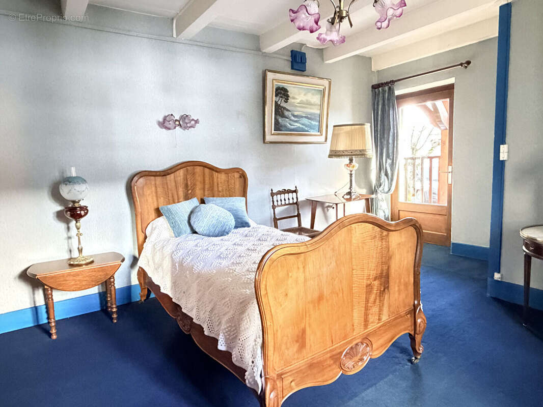 Maison à HAUTEVILLE-LOMPNES