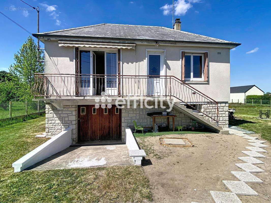 Maison à SAINT-MAURICE-SUR-FESSARD