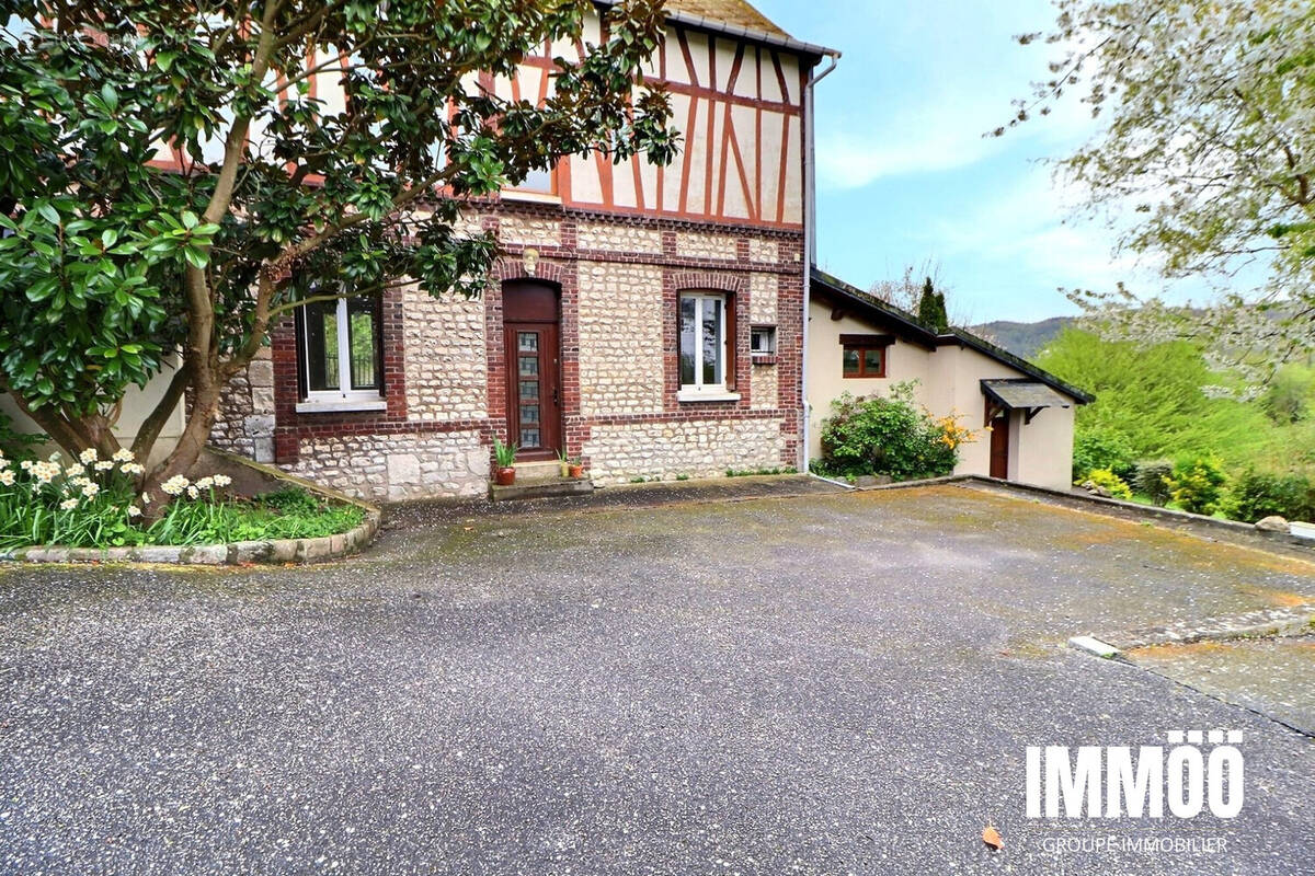 Maison à JUMIEGES