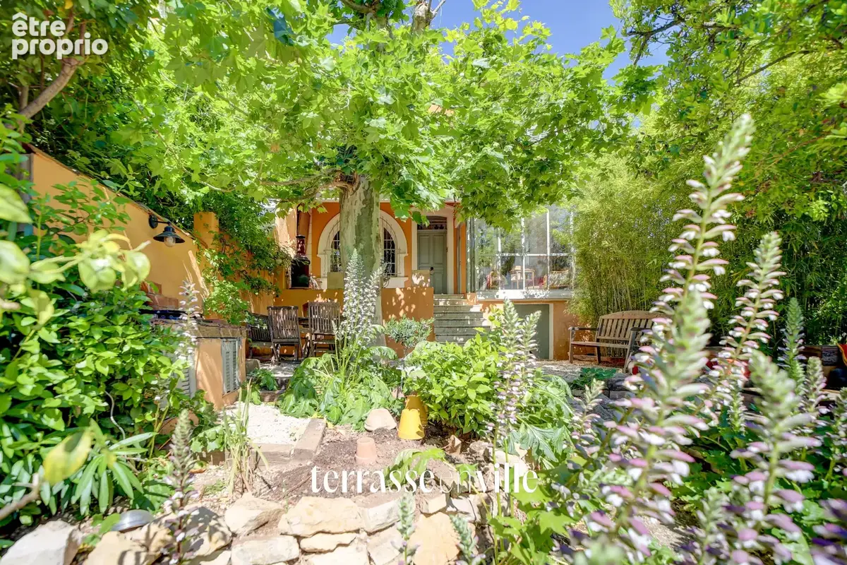 Sanary - port & plage à pied - maison de charme t7 - jardin- cave - aperçu mer - 850 000€ - photo 24