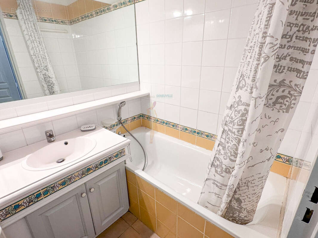 Appartement à LES ISSAMBRES