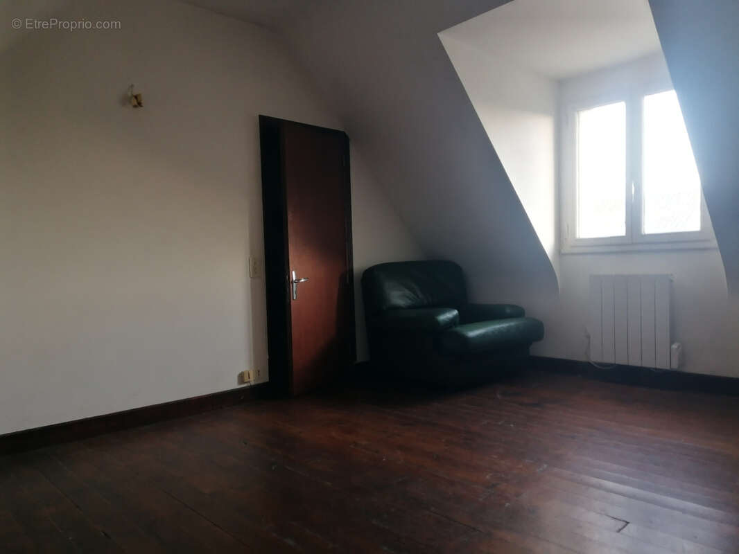 Maison à PLOUGUIEL