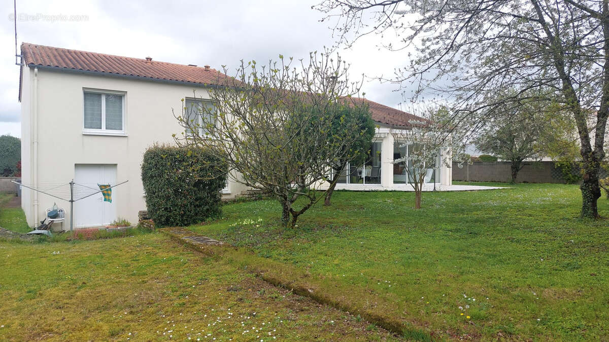 Maison à ECHIRE