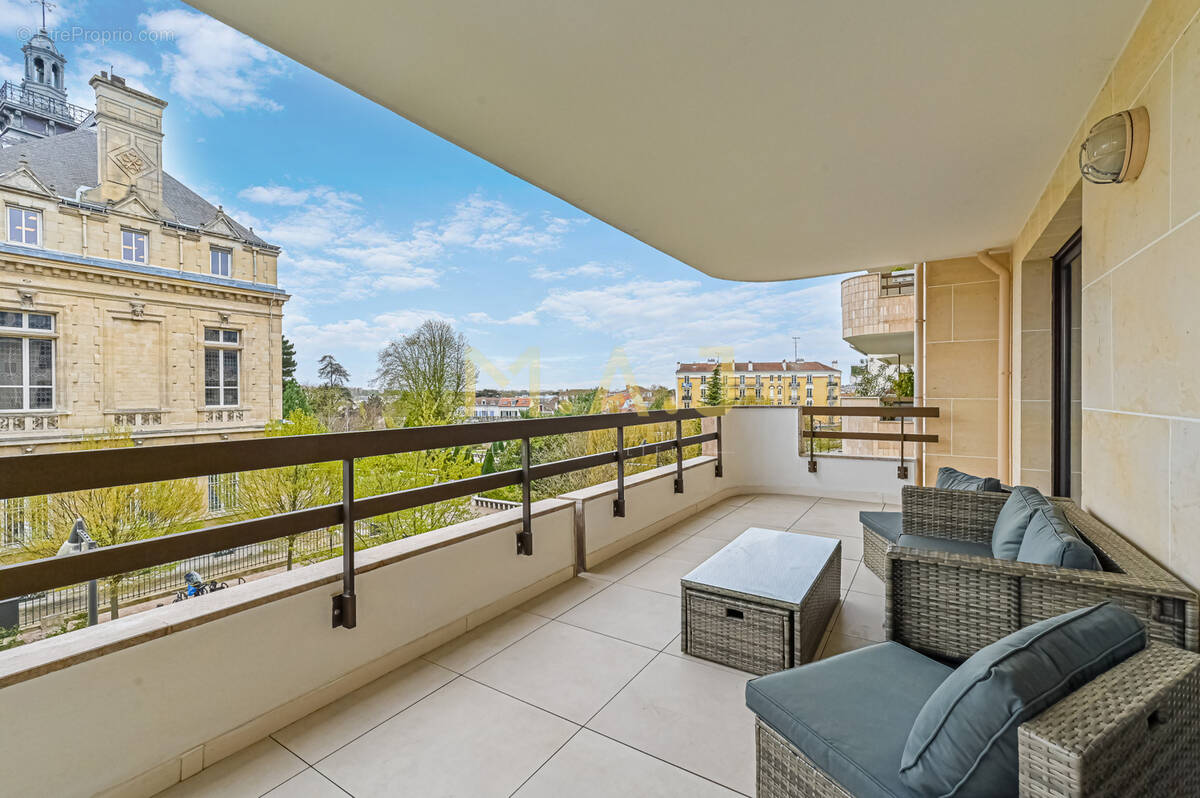 Appartement à LE PERREUX-SUR-MARNE